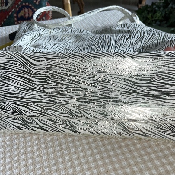 Carlos Falchi tote and handbag great from day to night set in excellent cond - Picture 10 of 12